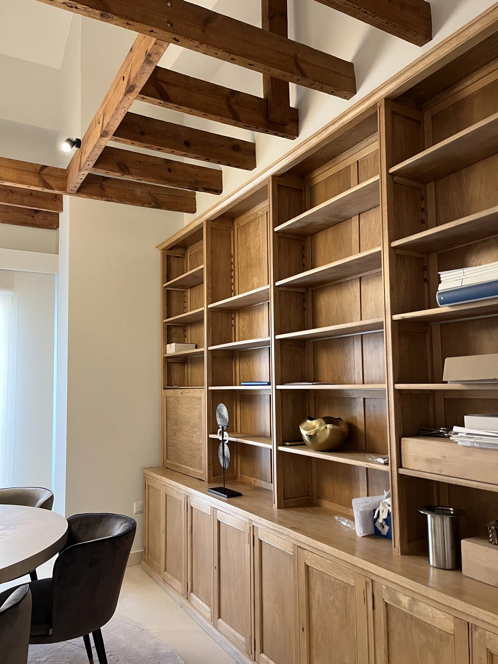 Librería de carpintería de madera.